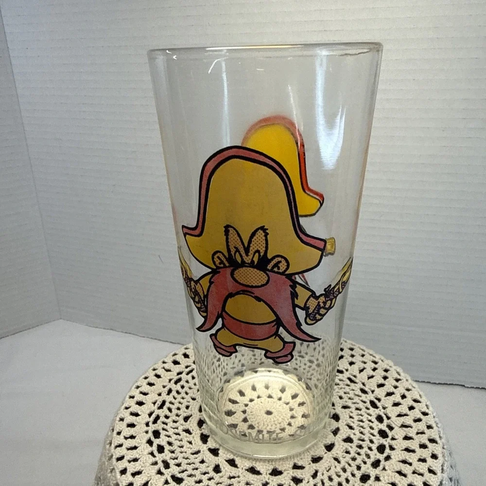Vtg.Pepsi Collector Series Glass Yosemite Sam& Porky Pig Warner Bros 1976 Set 2